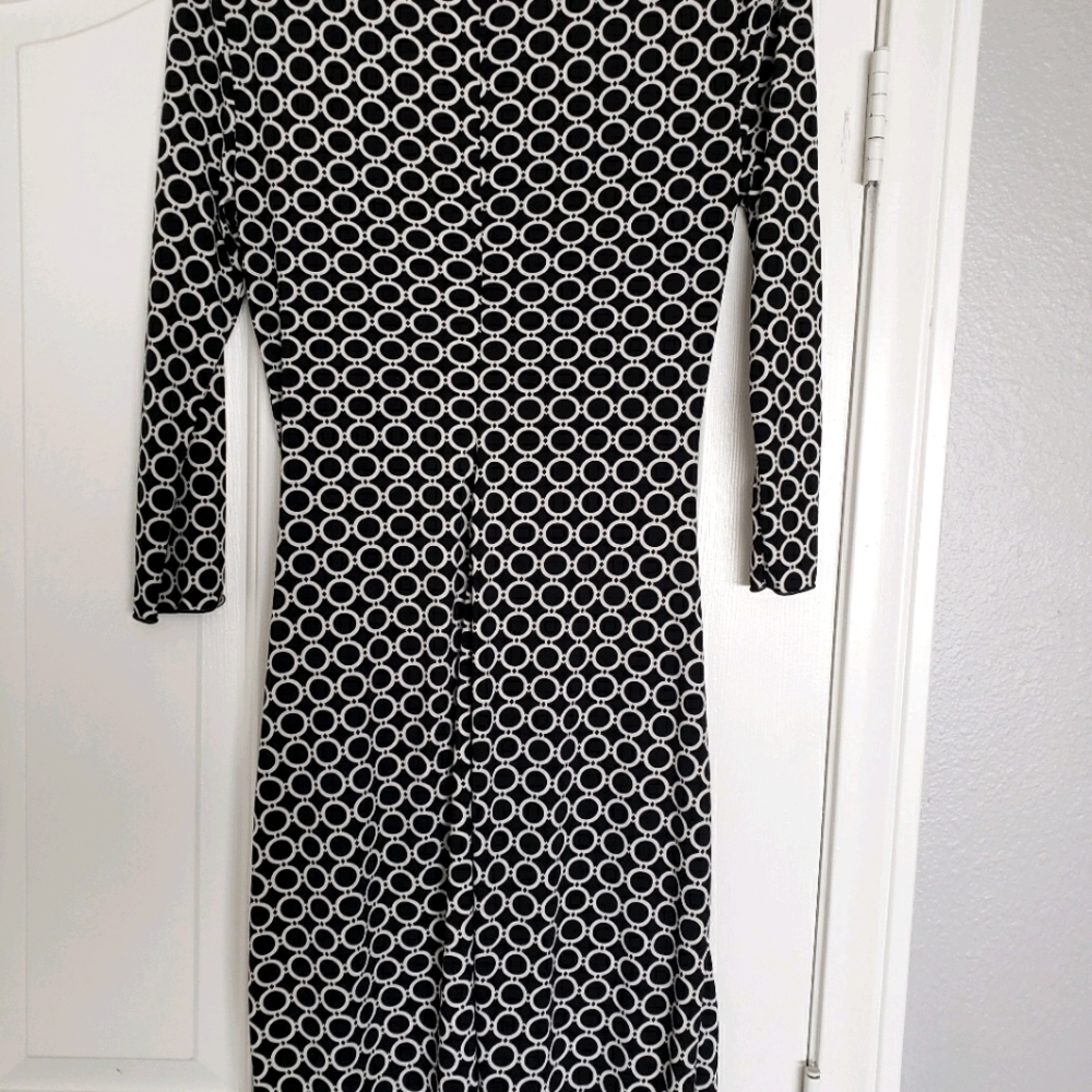 Max Studio Dress - Picture 2 of 4